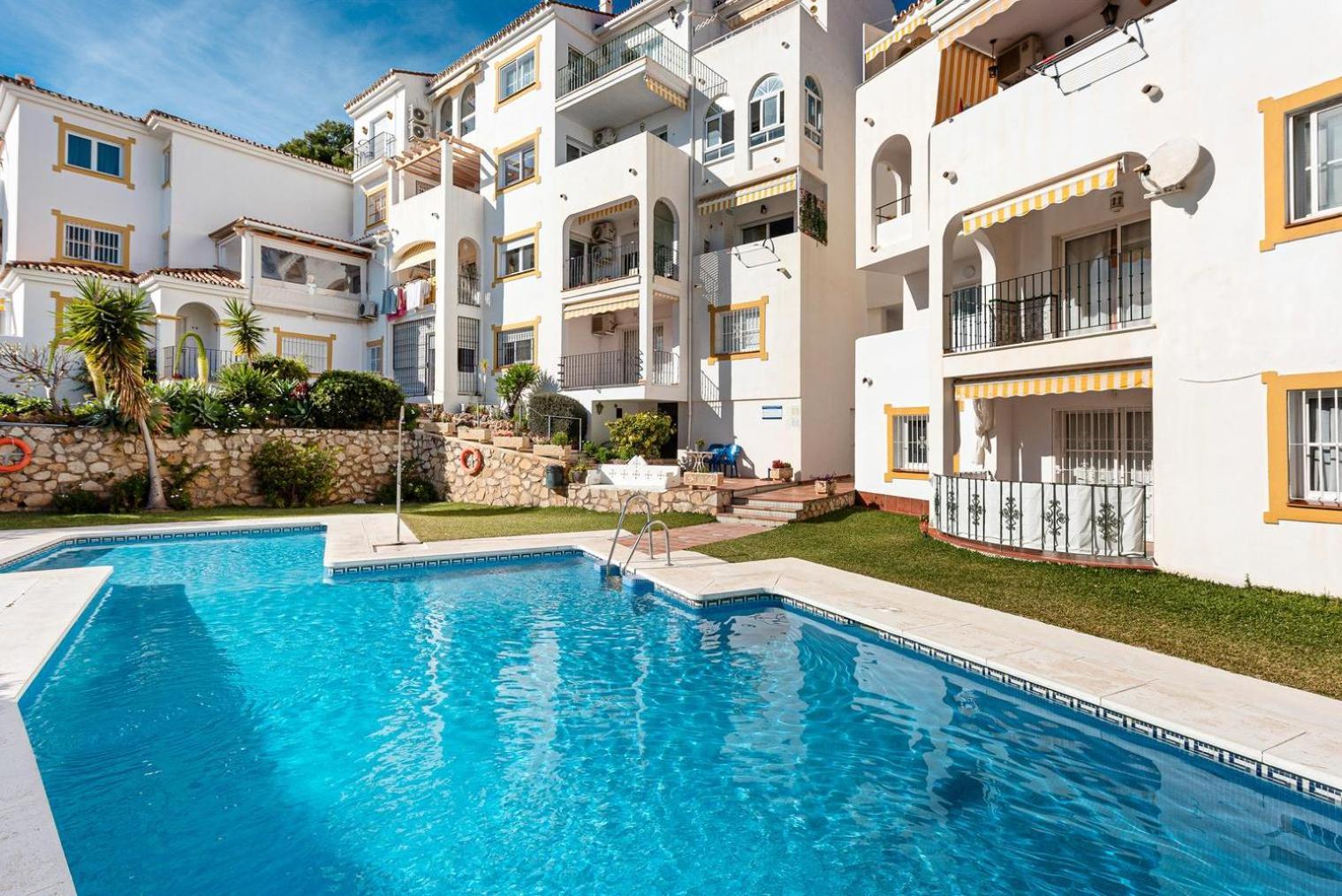 "La Cornisa" - Apartamentos Budha #Piscina Todo El Ano #Playacarihuela #Ampliaterraza #Paz #Naturaleza Торремолинос Экстерьер фото