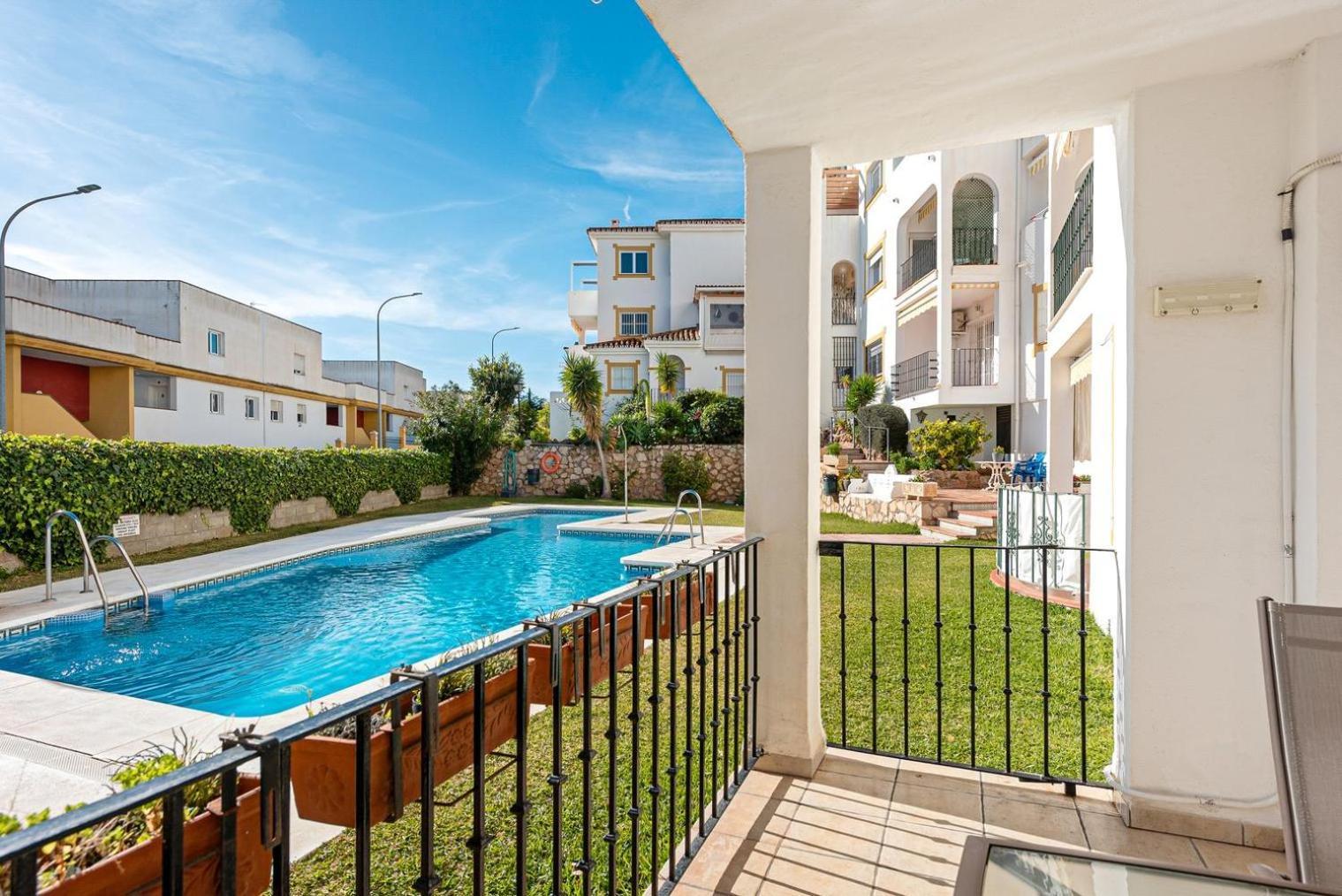 "La Cornisa" - Apartamentos Budha #Piscina Todo El Ano #Playacarihuela #Ampliaterraza #Paz #Naturaleza Торремолинос Экстерьер фото